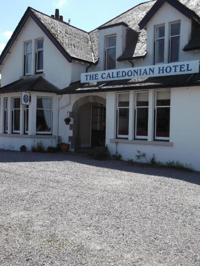 Caledonian Hotel Fort Augustus Exterior photo